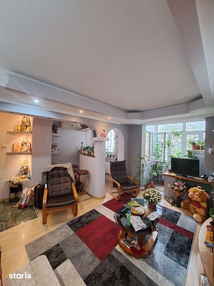 Ap 4 Camere, Etaj 3/4, Bloc Fara Risc 77, 62 mp, Mobilat si Utilat — fotografia 1