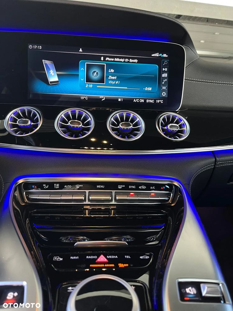 Mercedes-Benz AMG GT 43 4-Matic+ - 10