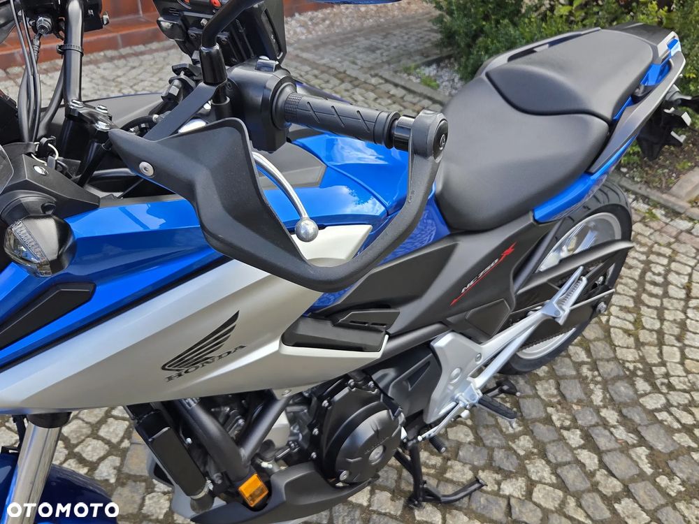 Honda NC - 37