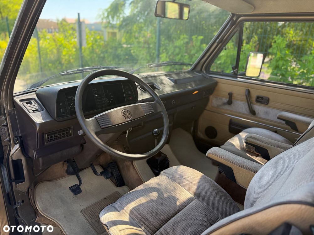 Volkswagen Transporter Caravelle GL 255 592/Z24 - 25
