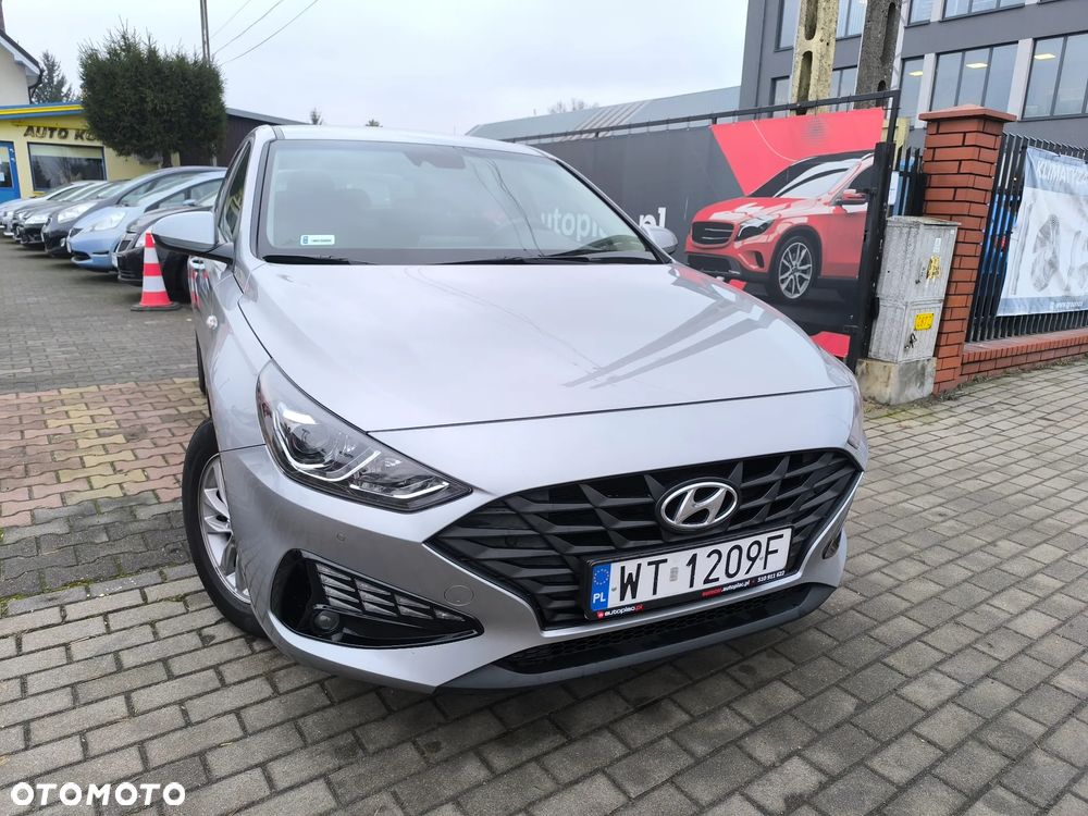 Hyundai i30 1.5 DPI Classic + - 31