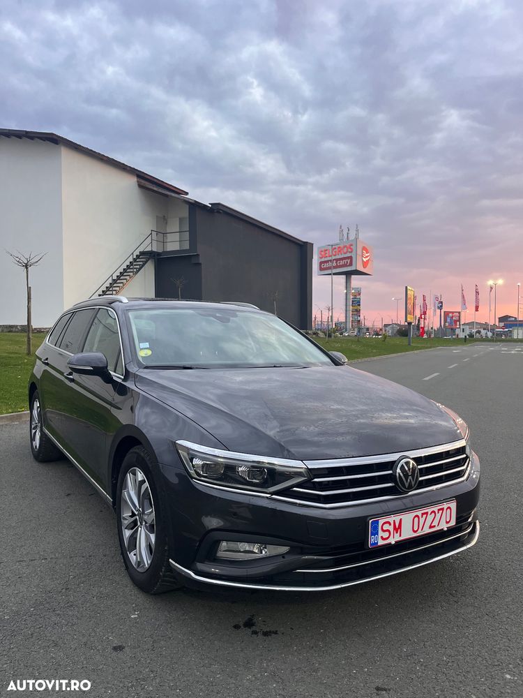 Volkswagen Passat 2.0 TDI SCR DSG Elegance - 1