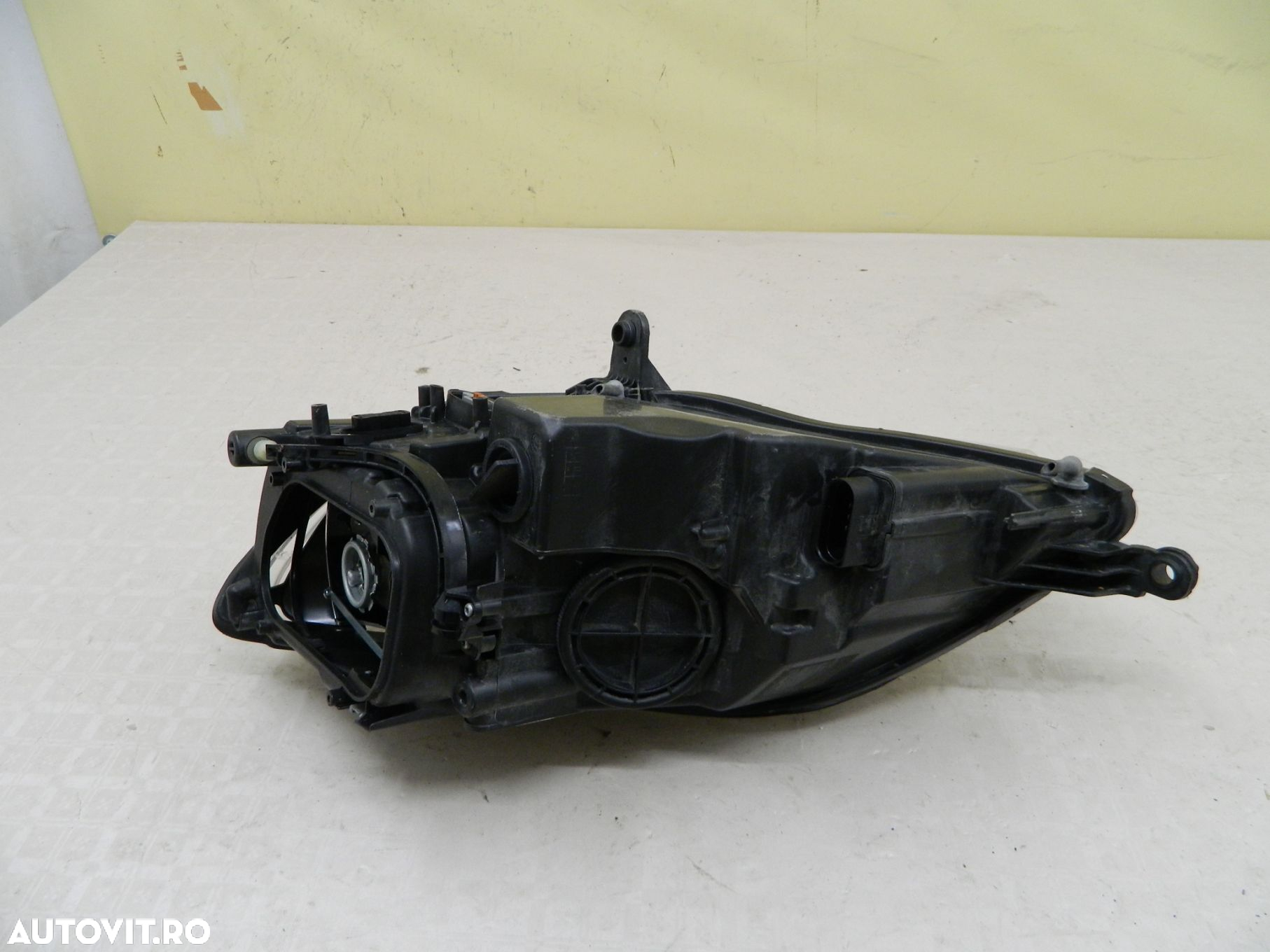 Far dreapta VW Golf 6 Plus Xenon Adaptiv,  2009, 2010, 2011, 2012, 2013. - 6