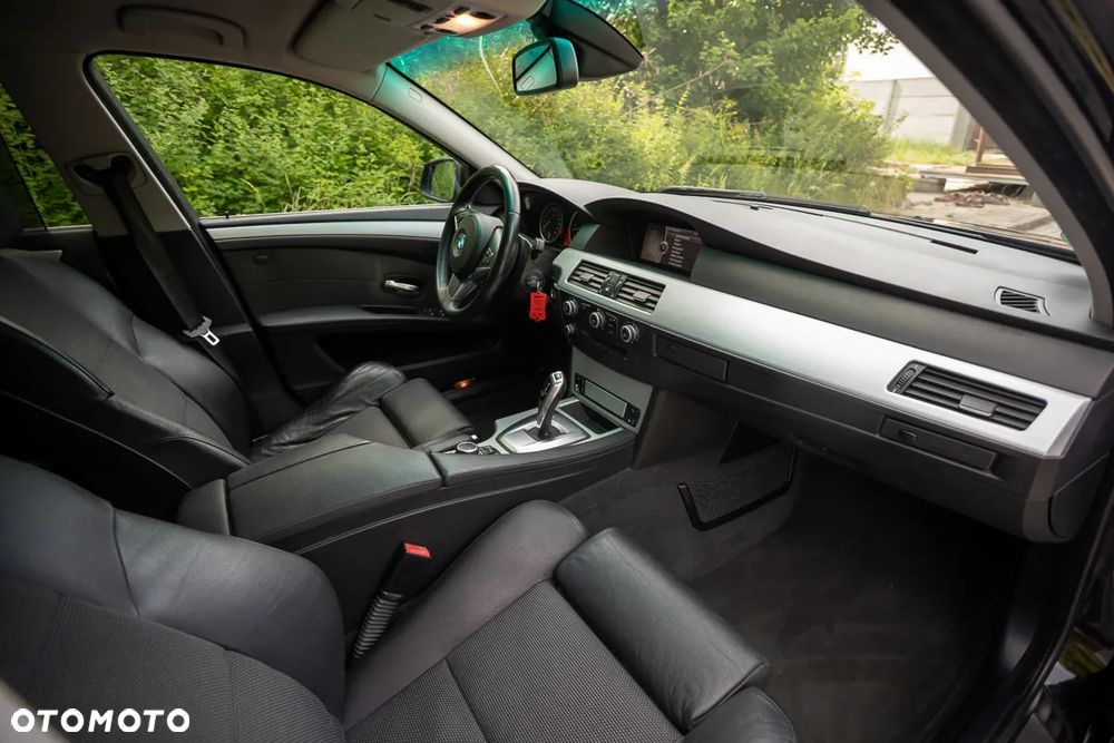 BMW Seria 5 530d - 28