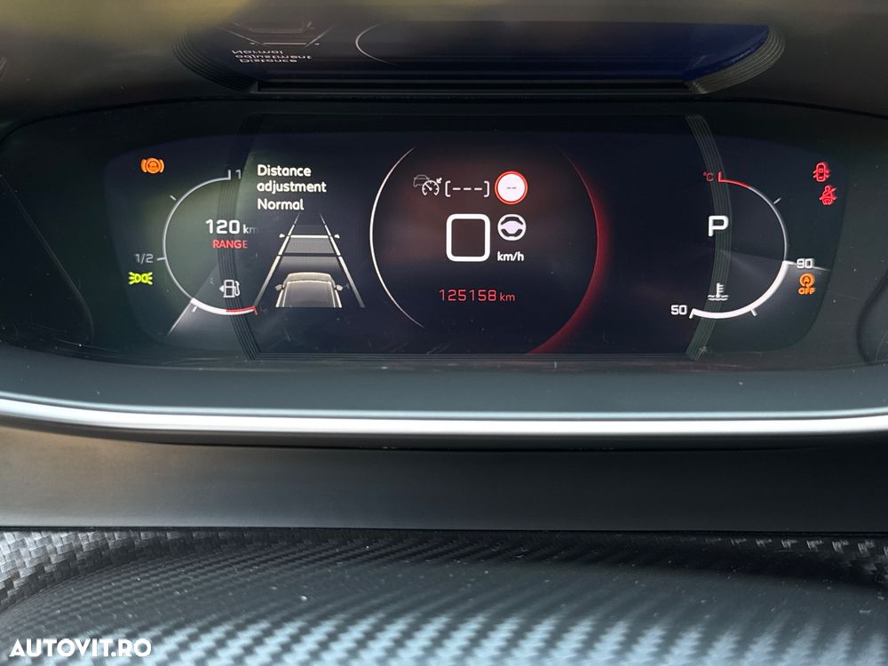 Peugeot 2008 PureTech 130 EAT8 GT Exclusive - 35