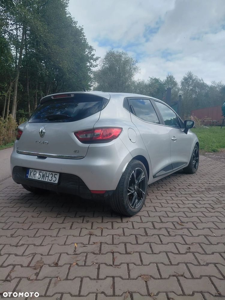 Renault Clio - 6