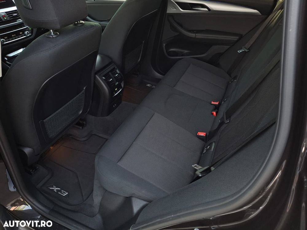 BMW X3 xDrive20i AT - 16