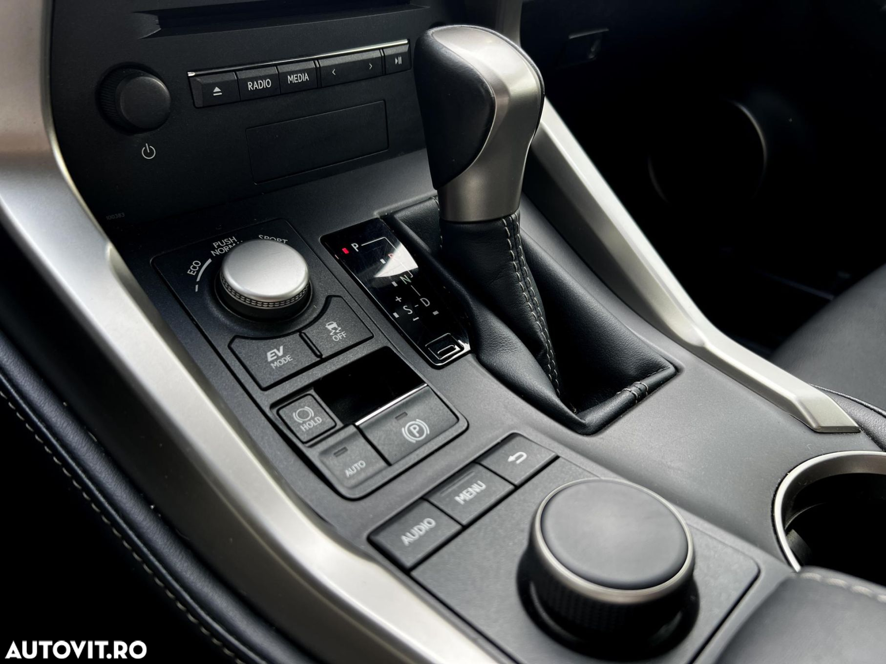 Lexus Seria NX - 11