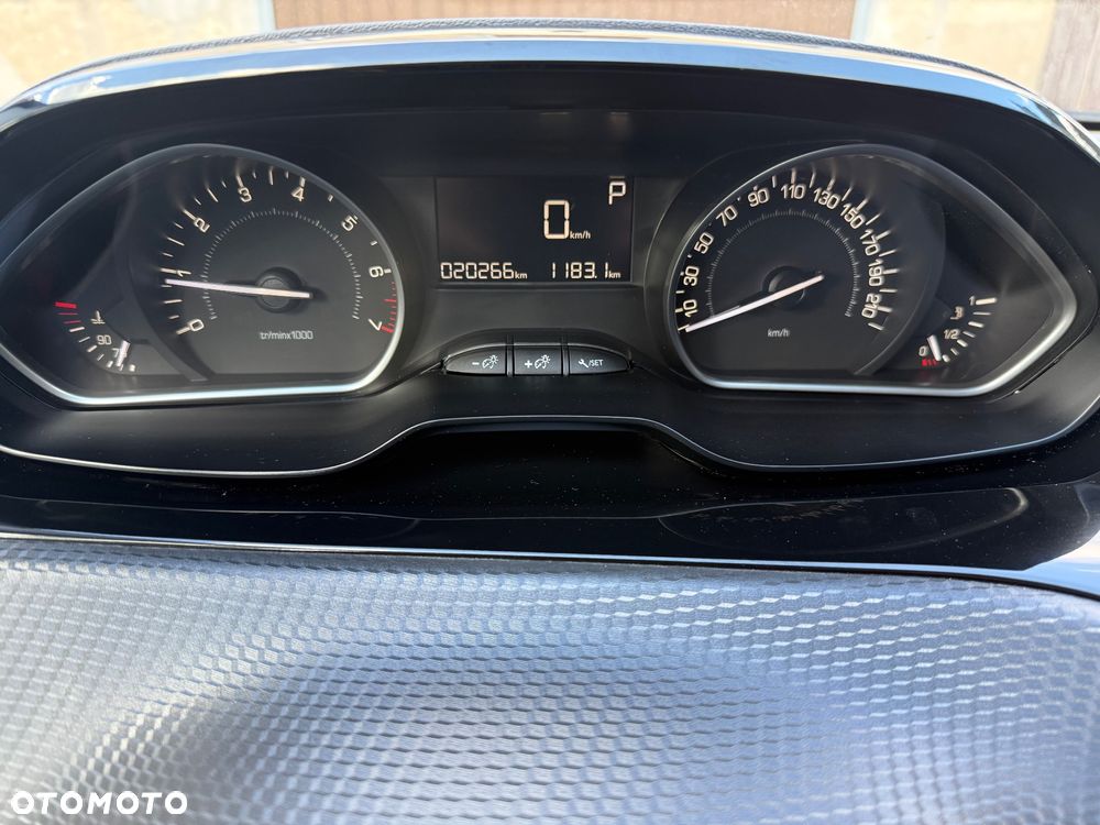 Peugeot 2008 PureTech 110 GPF Stop&Start EAT6 Style - 20