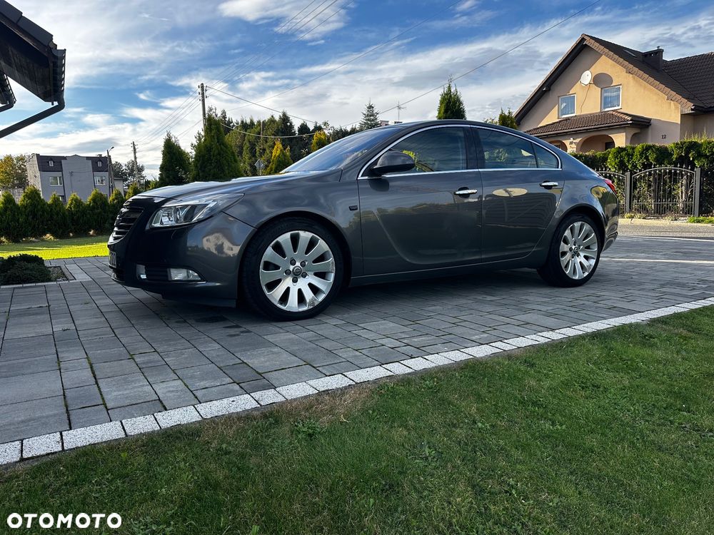 Opel Insignia - 1