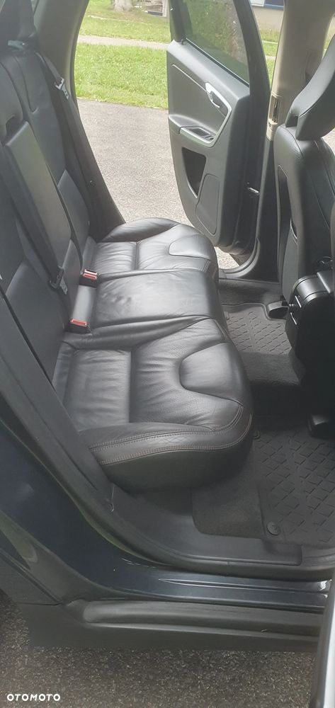 Volvo XC 60 D3 Momentum - 24