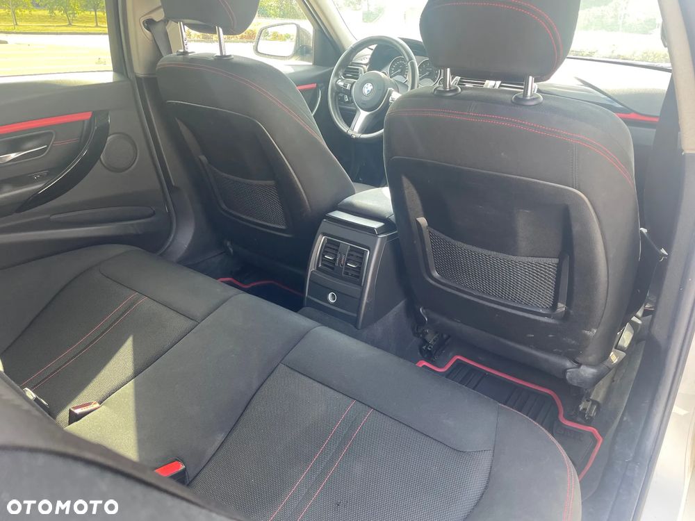 BMW Seria 3 318i Sport Line - 8
