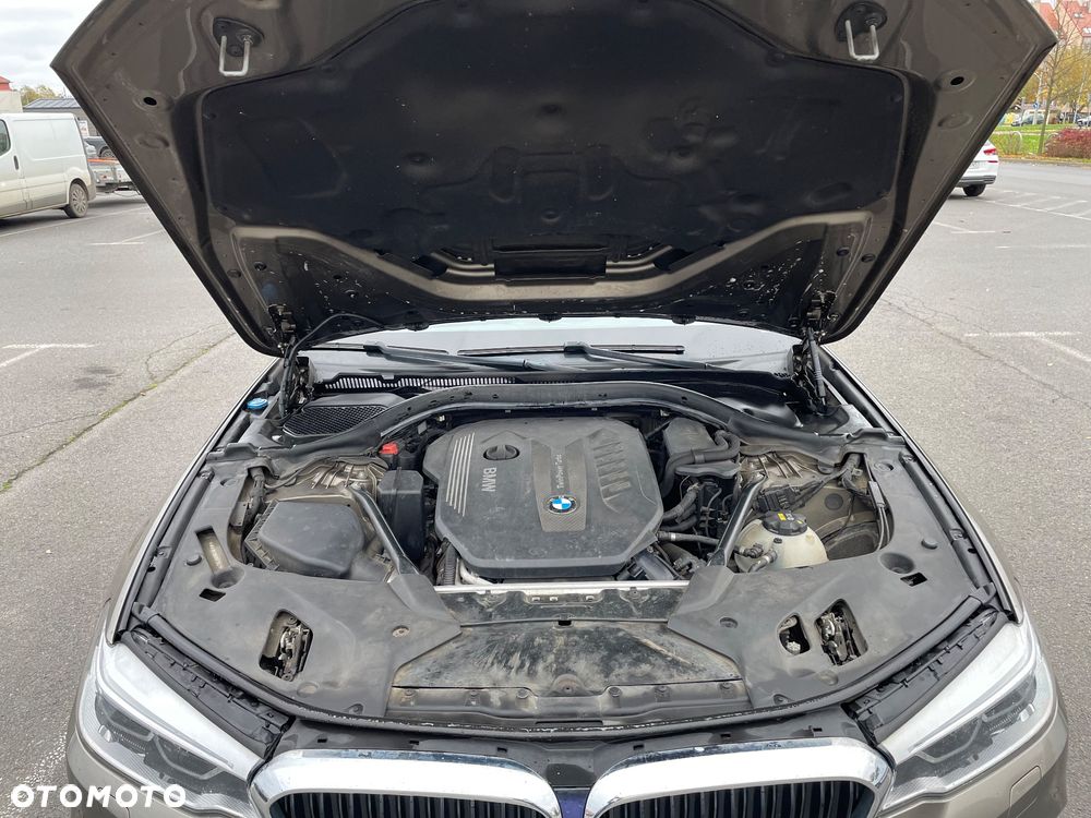 BMW Seria 5 530d Sport Line sport - 27