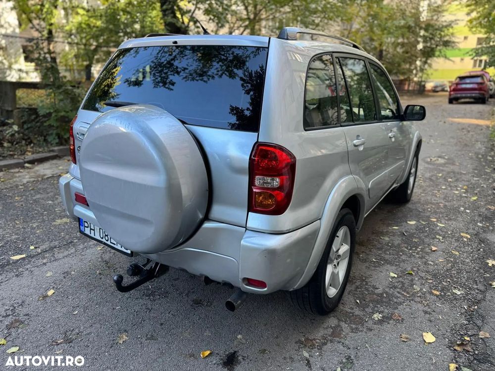 Toyota RAV4 2.0 D-4D Limited - 3