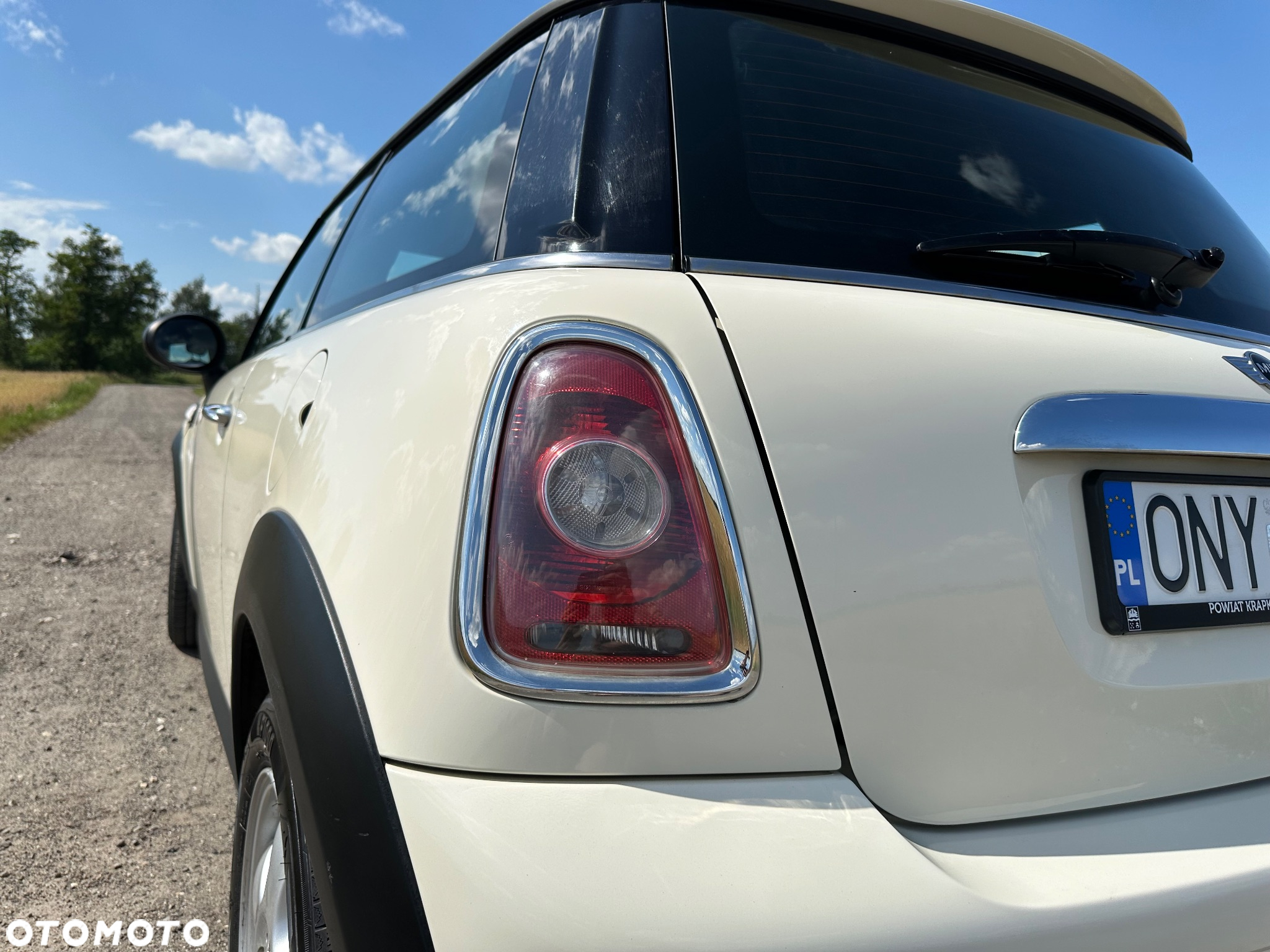 MINI ONE Standard - 8