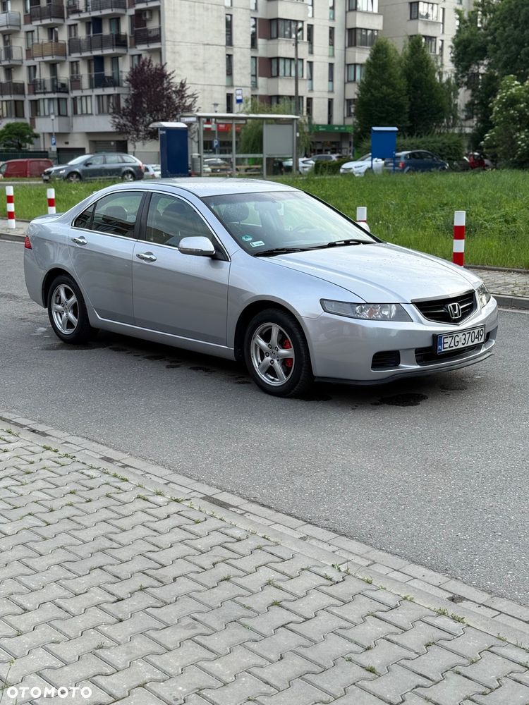 Honda Accord - 2