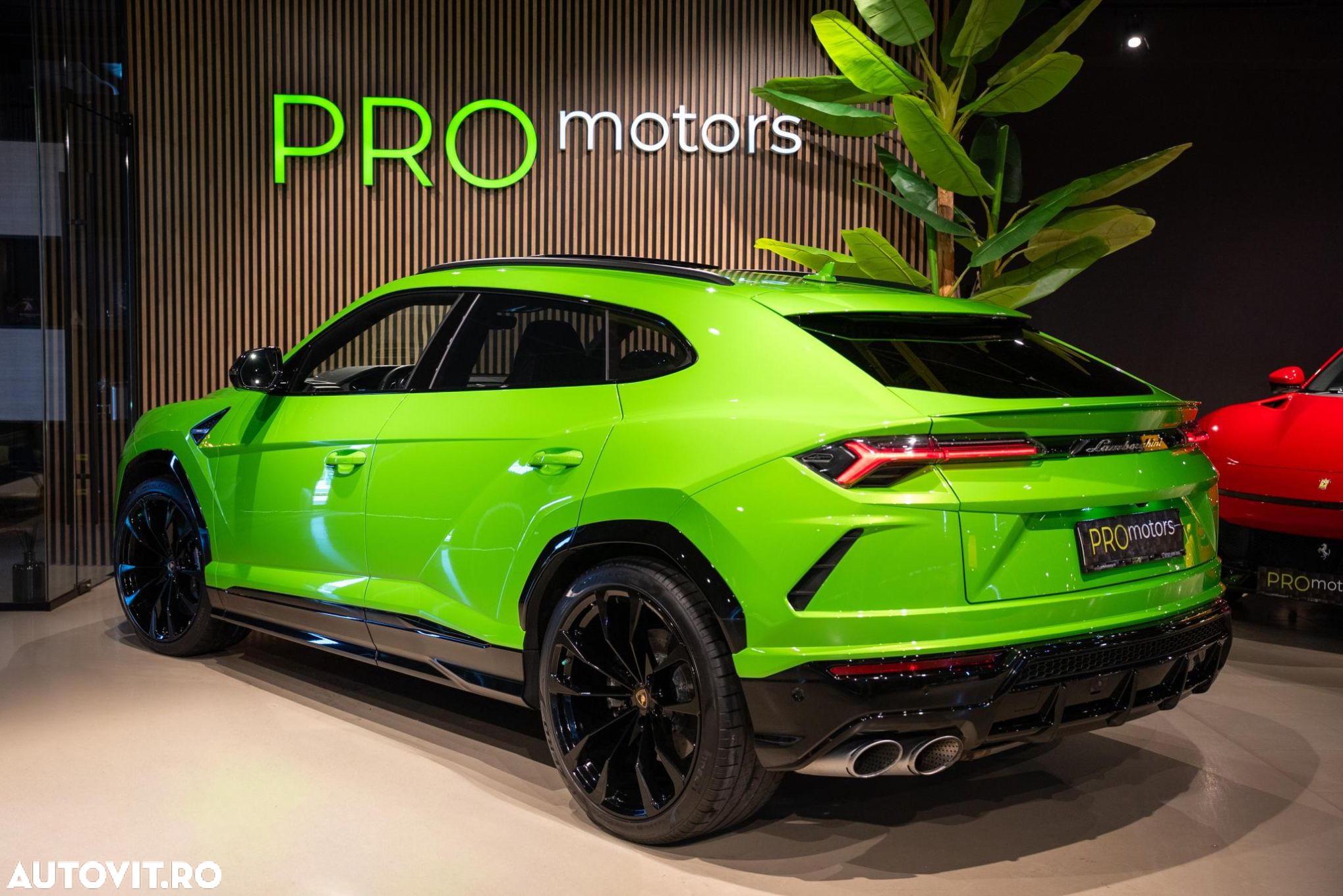 Lamborghini URUS - 40