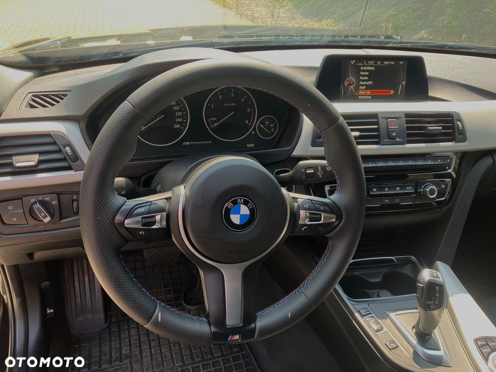 BMW Seria 3 325d Sport Line - 11