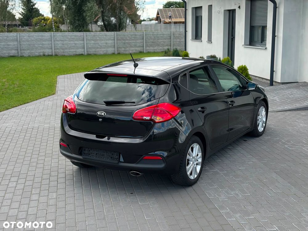 Kia Ceed 1.6 CRDi 128 ISG Edition 7 - 19