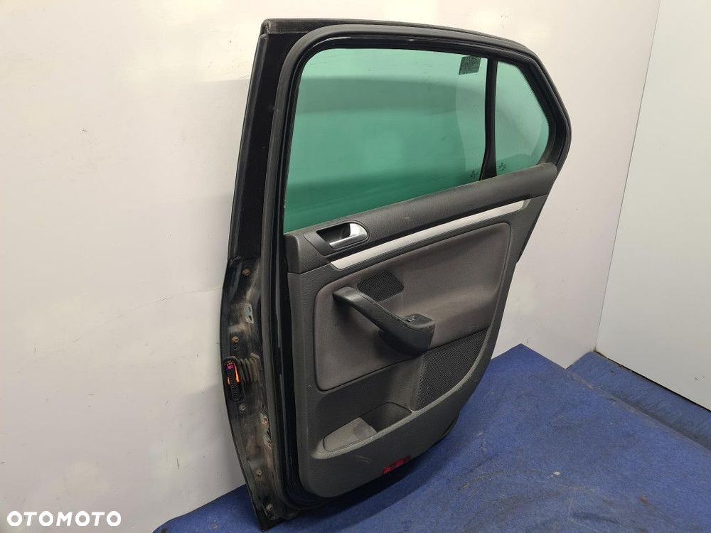 VOLKSWAGEN JETTA V SEDAN DRZWI TYŁ PRAWE LC9X - 5