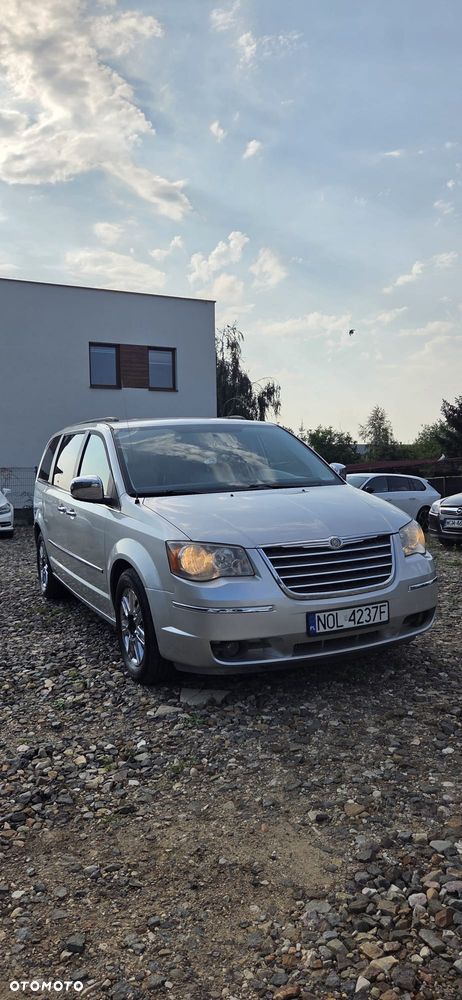 Chrysler Town & Country 4.0 Limited - 1