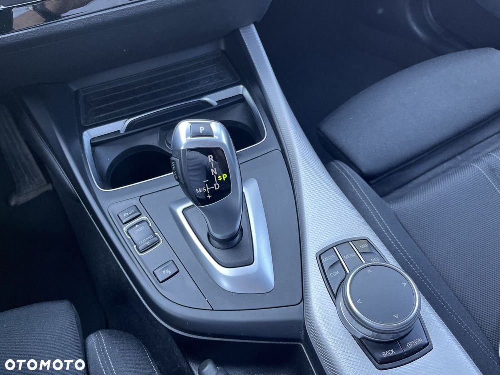 BMW Seria 1 - 22