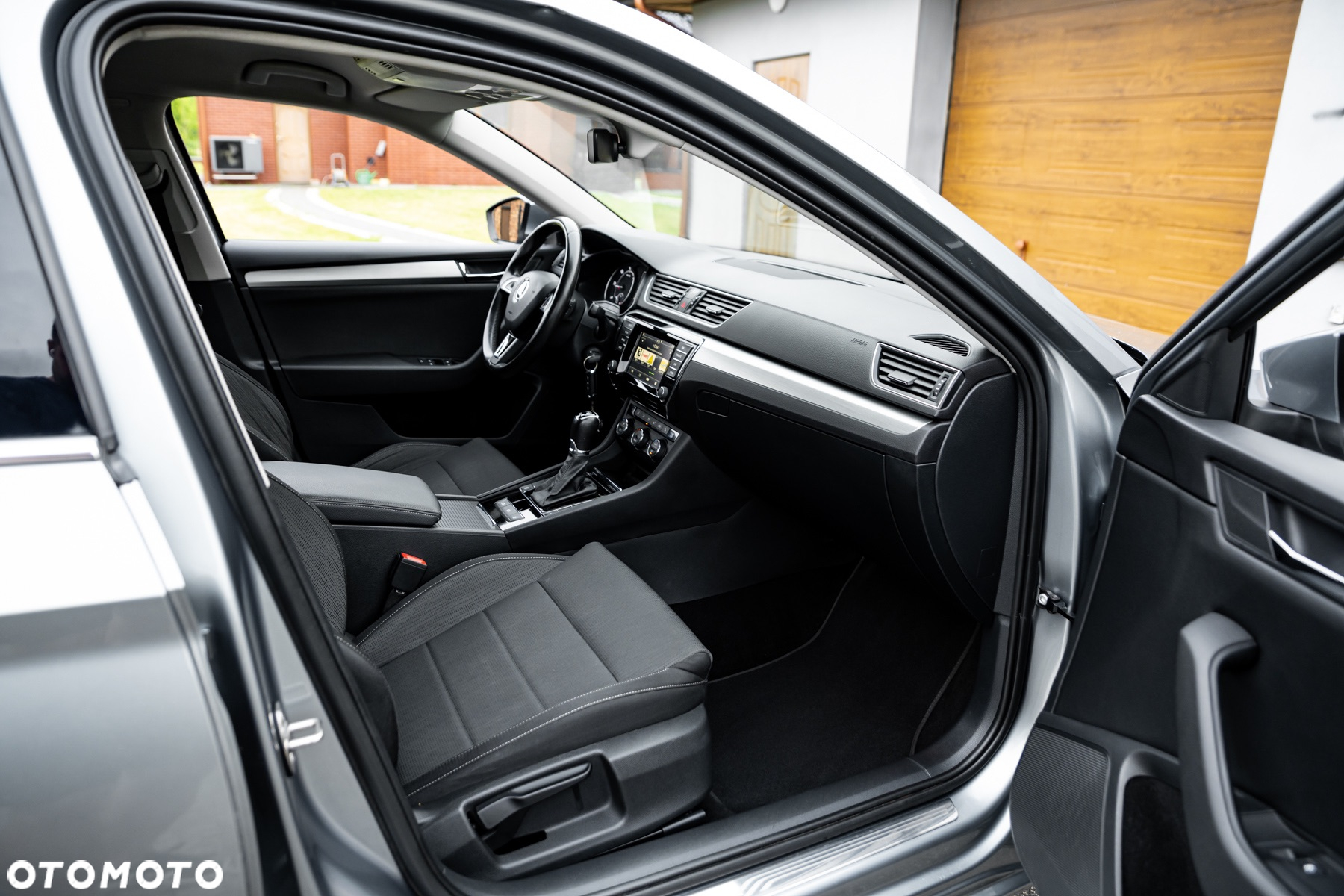 Skoda Superb Combi 2.0 TDI 4x4 DSG Ambition - 24