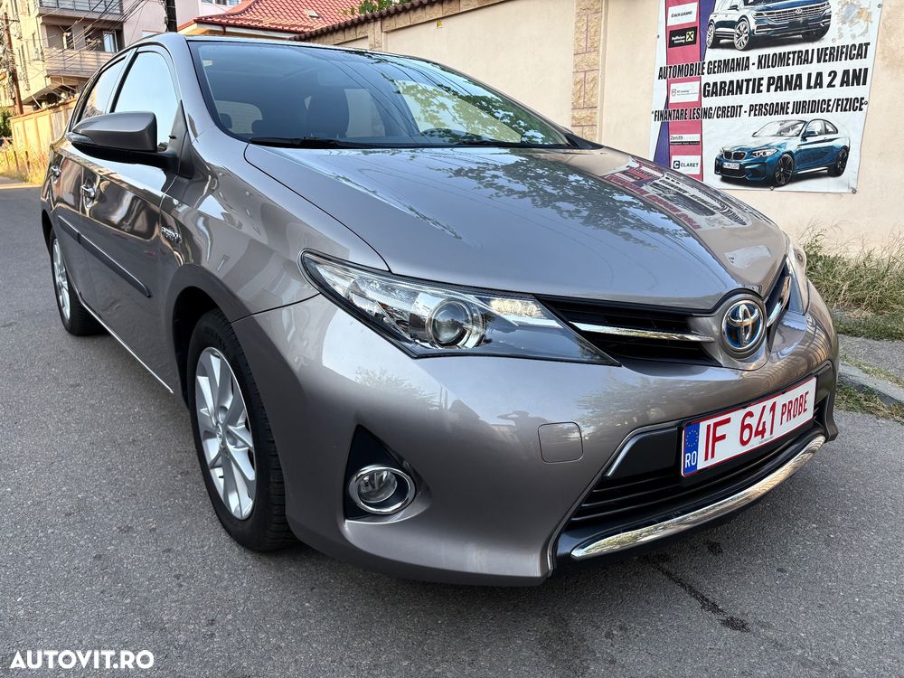 Toyota Auris 1.8 L VVT-i Luna - 3