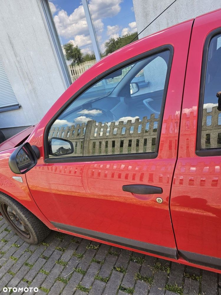 drzwi lewe przód kompletne dacia sandero kod lakieru 0v21d - 1
