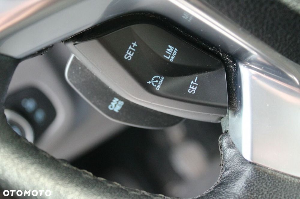 Ford Tourneo Connect - 22