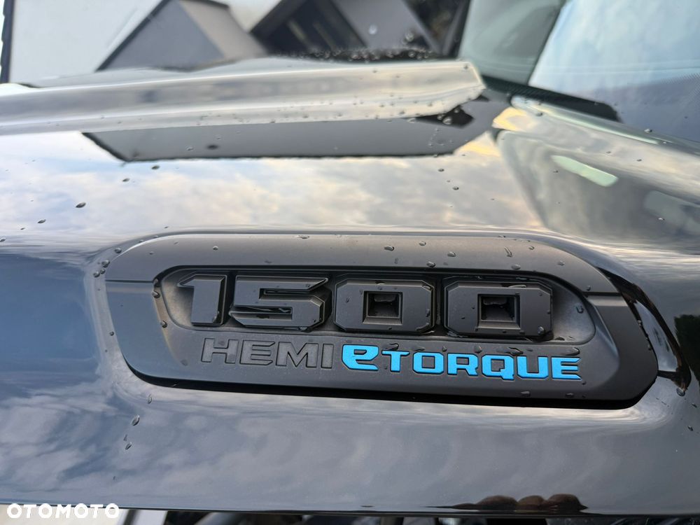 RAM 1500 5.7 Crew Cab Bighorn - 9