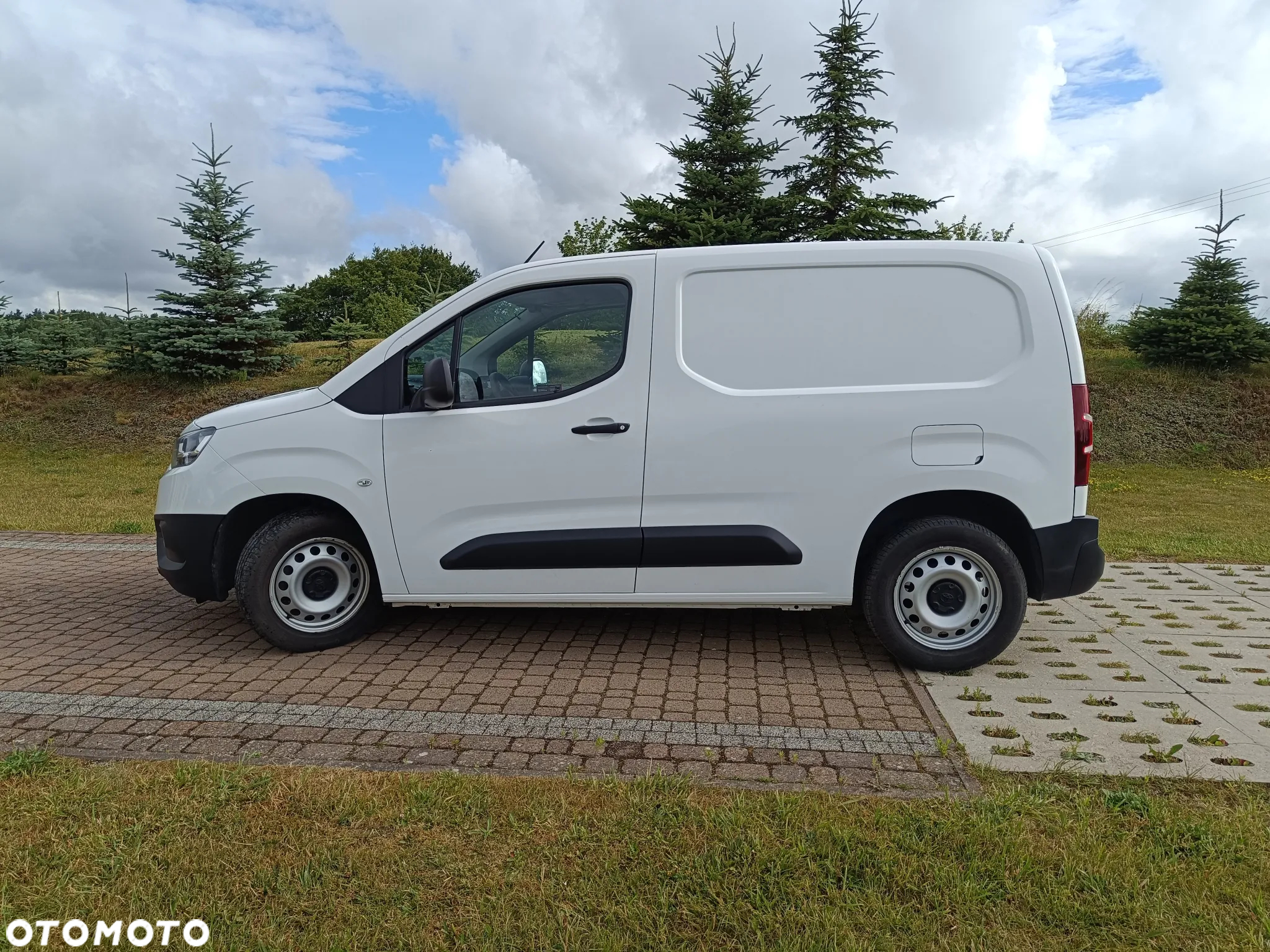 Toyota ProAce Kombi 1.5 D-4D Compact 2,6t - 12