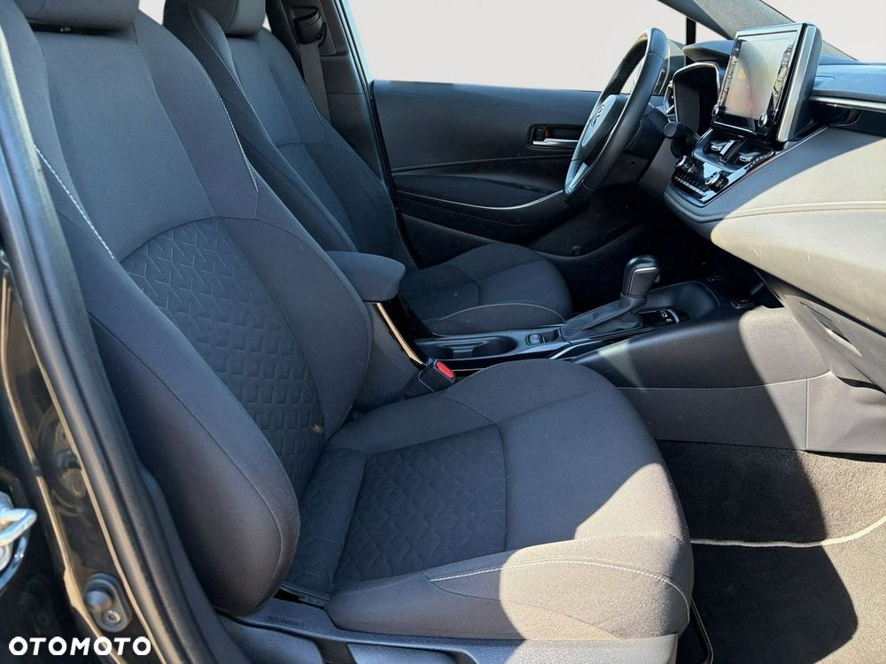 Toyota Corolla - 25