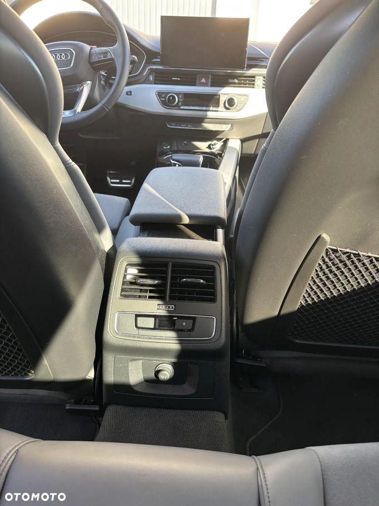 Audi A4 Avant 40 TFSI mHEV Quattro S tronic - 12