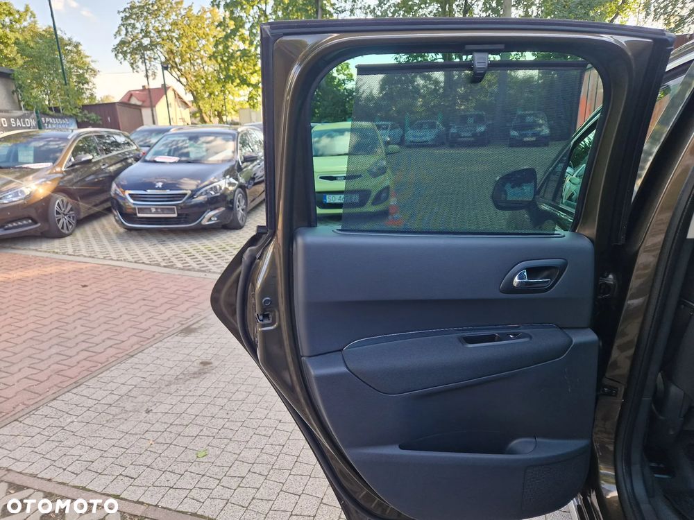 Peugeot 3008 HDi FAP 150 Premium - 27