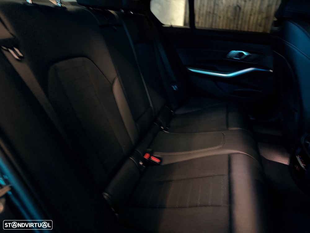 BMW 320 e Line Sport Auto - 19