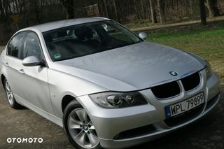 BMW Seria 3 318i