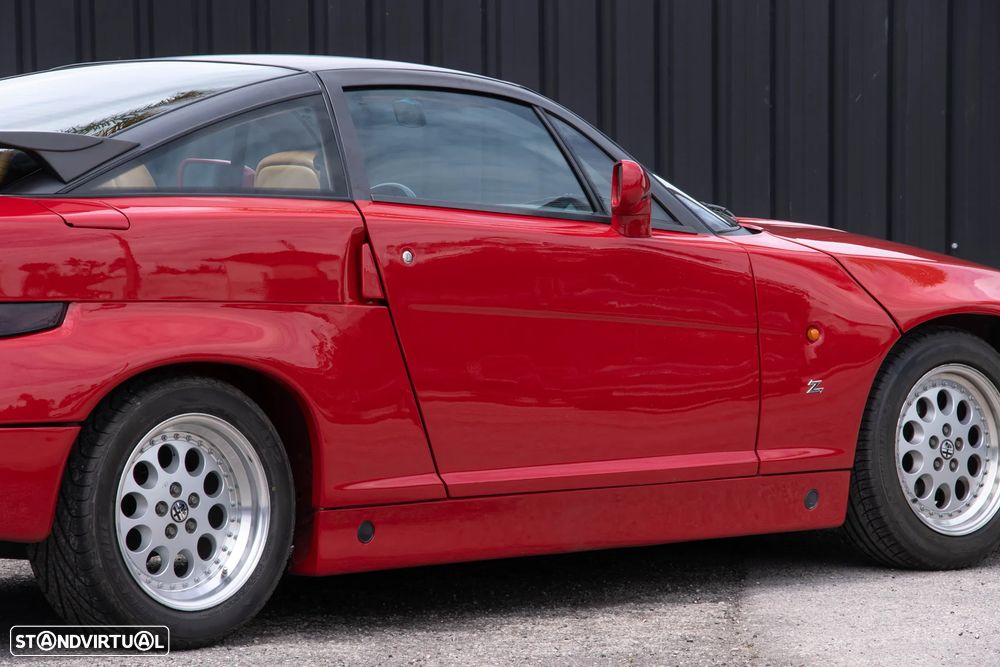 Alfa Romeo SZ Coupé Standard - 14