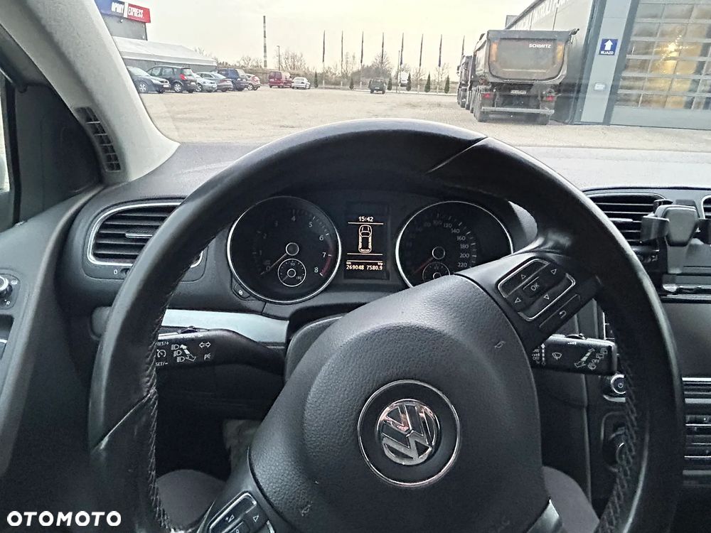 Volkswagen Golf 1.4 TSI Highline - 24