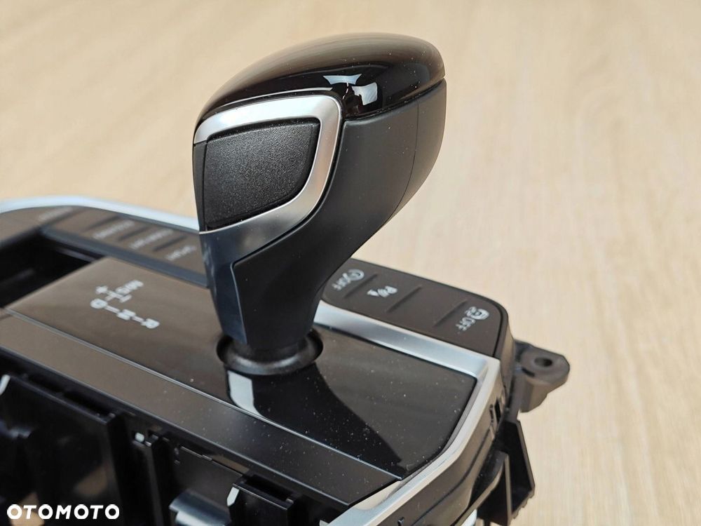 ORYGINALNY PANEL GAŁKA WYBIERAK LEWAREK ZMIANY BIEGÓW BMW G26 5A32B97 34km - 5