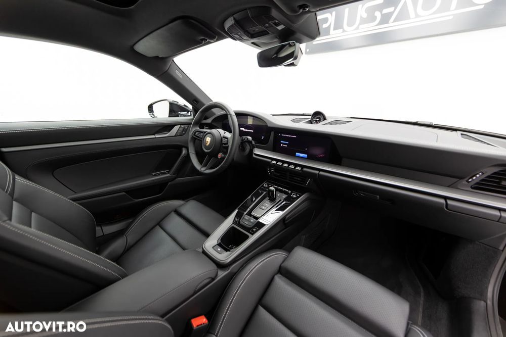 Porsche 911 Carrera PDK - 28