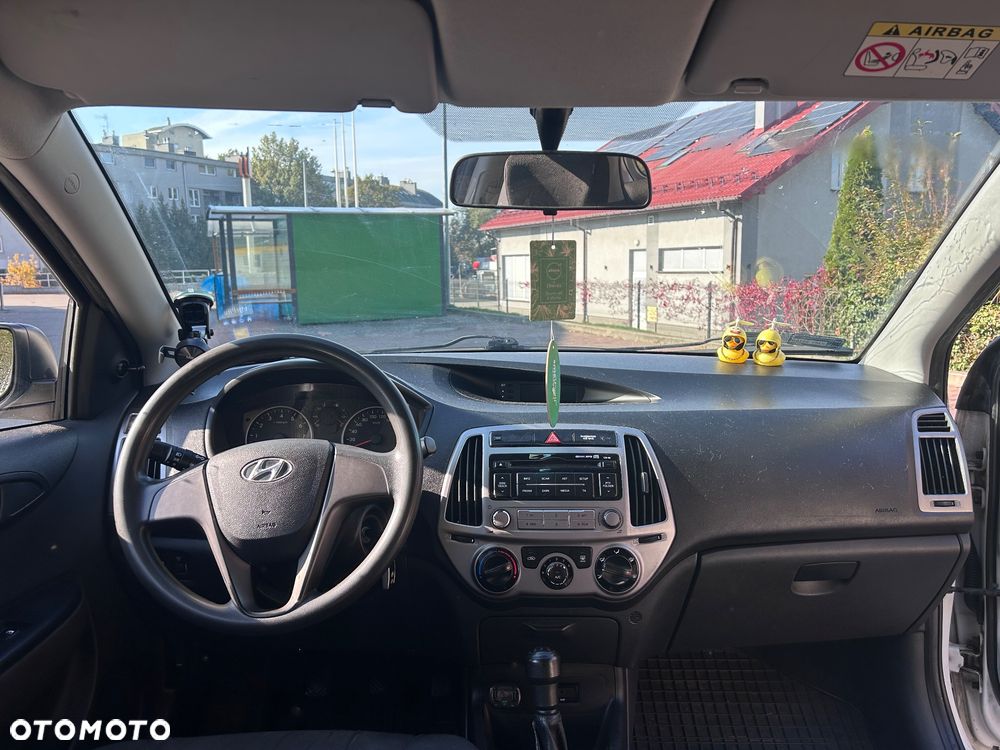 Hyundai i20 - 16