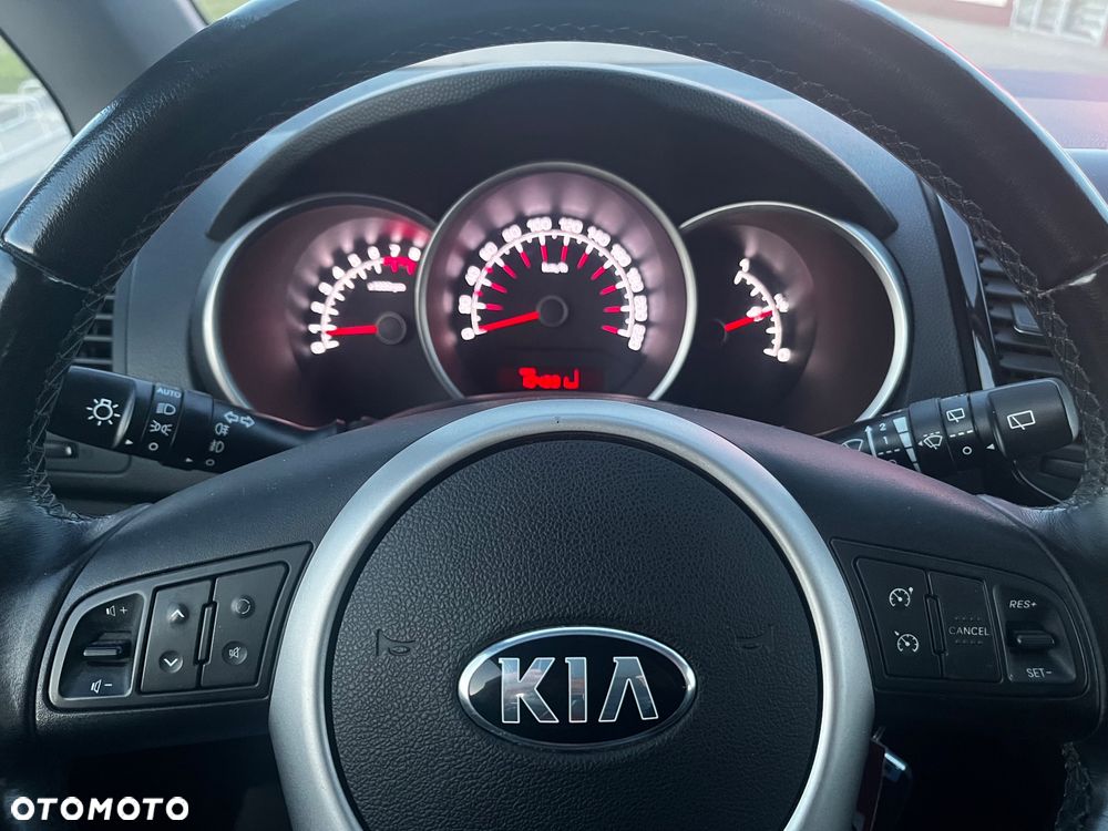Kia Venga 1.4 CVVT Business Line - 17