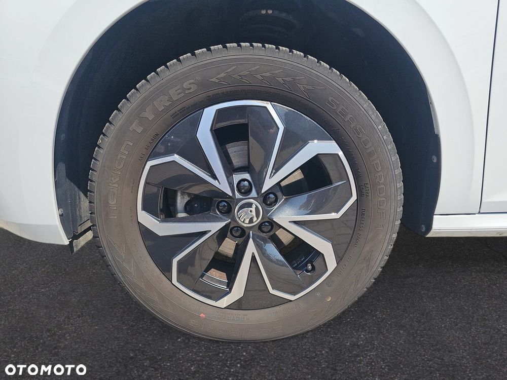 Skoda Kamiq 1.5 TSI Selection DSG - 25