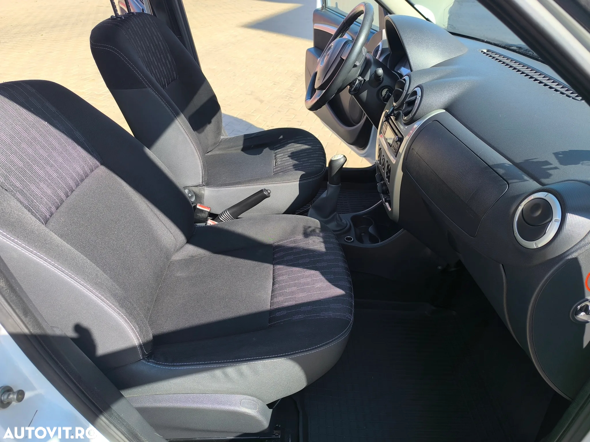 Dacia Logan MCV 1.5 dCi Laureate - 10