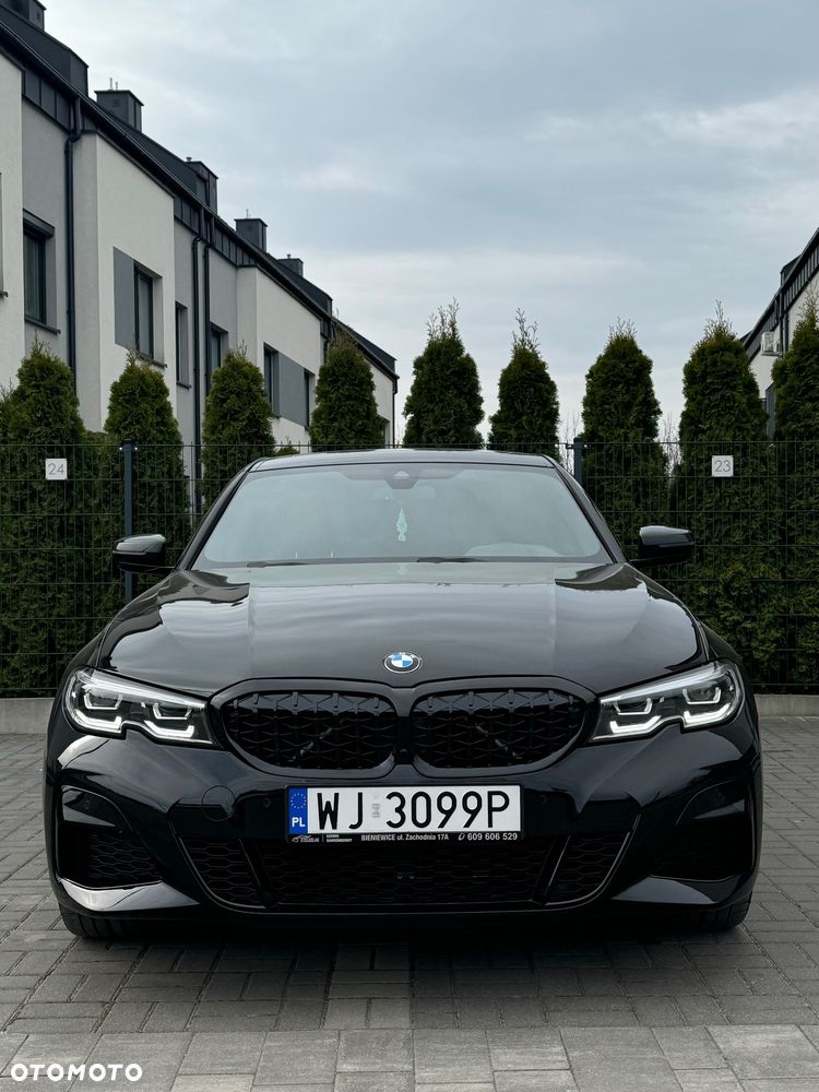 BMW Seria 3 330i xDrive Sport - 1
