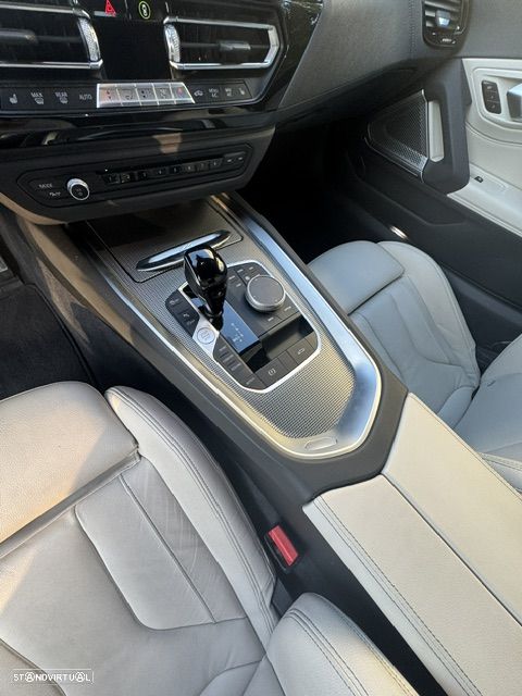 BMW Z4 30 i Pack 50 anos M - 12