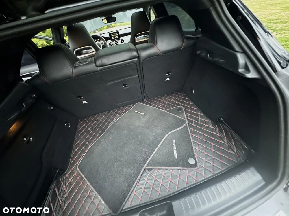 Mercedes-Benz GLA 200 AMG Line - 35