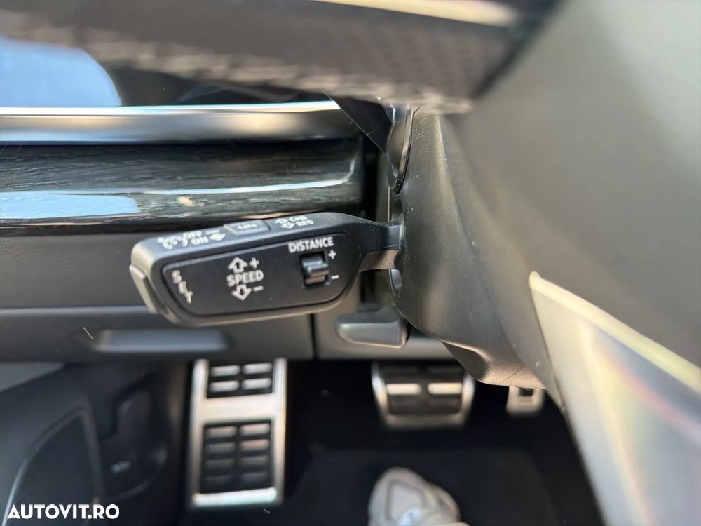 Audi Q8 55 TFSI quattro Tiptronic MHEV - 17