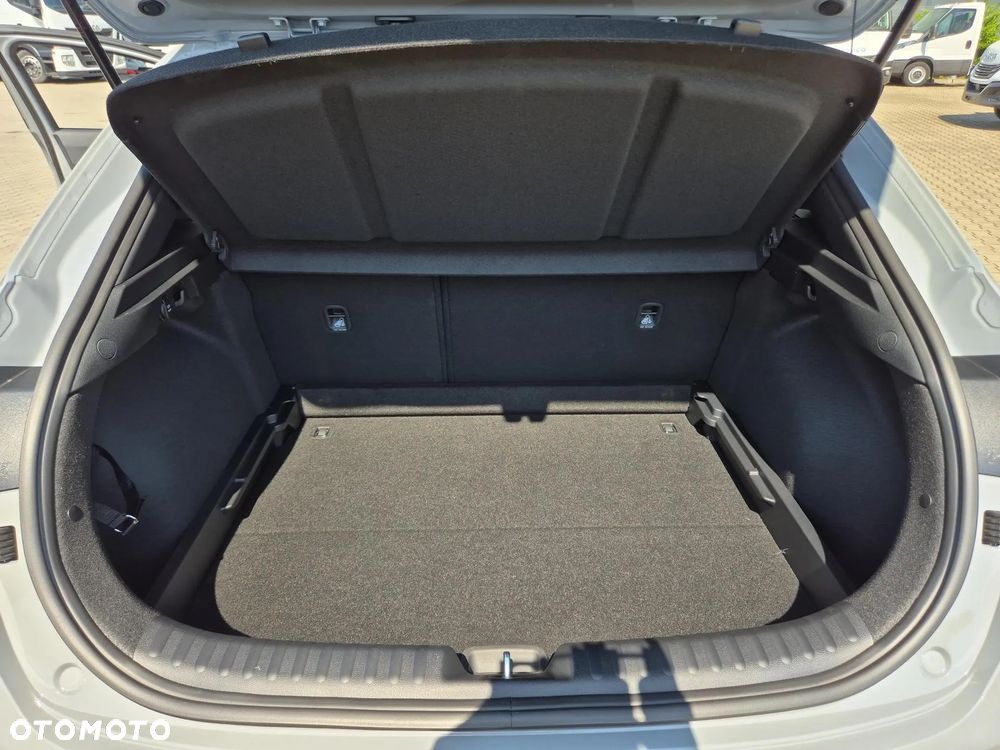Kia XCeed 1.6 T-GDI Tribute DCT - 18